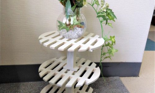 今すぐ真似したい100均DIY!丸型スノコで作るおしゃれな「棚」作り方
